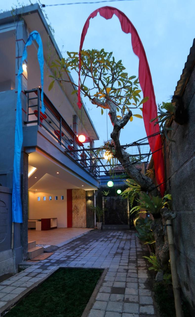 Valomia Guest House Denpasar Zewnętrze zdjęcie